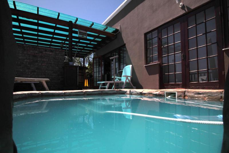 3 Bedroom Property for Sale in Fraaiuitsig Western Cape